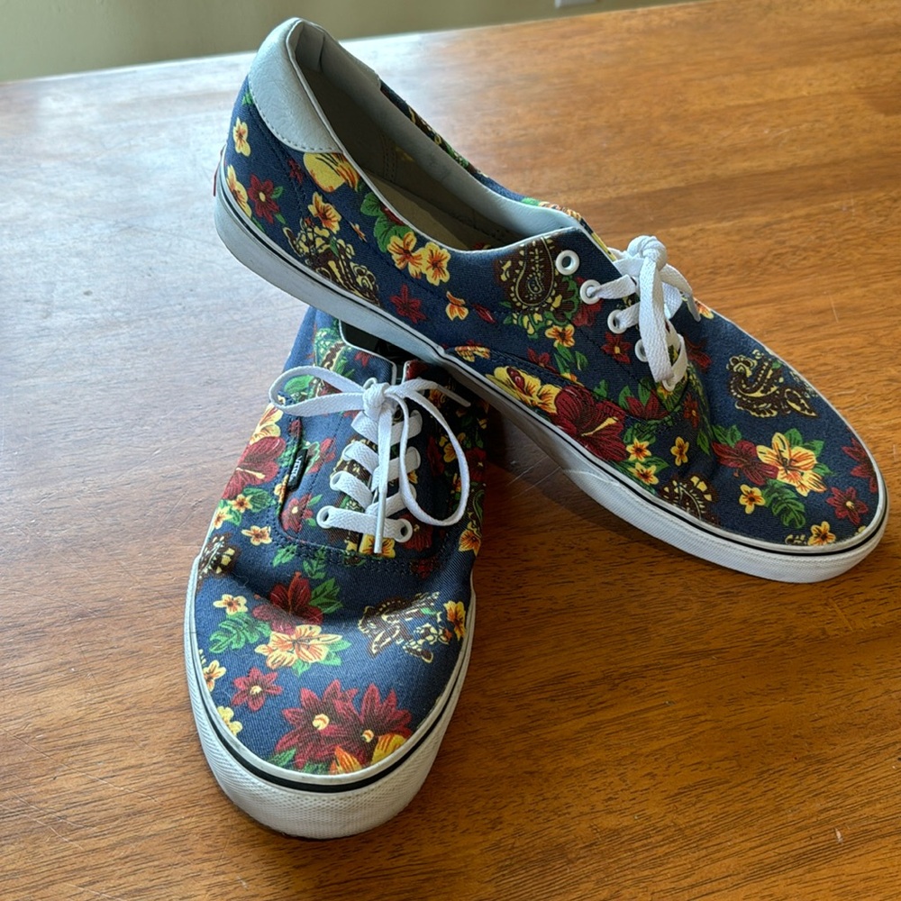 Vans size 16 excellent condition
